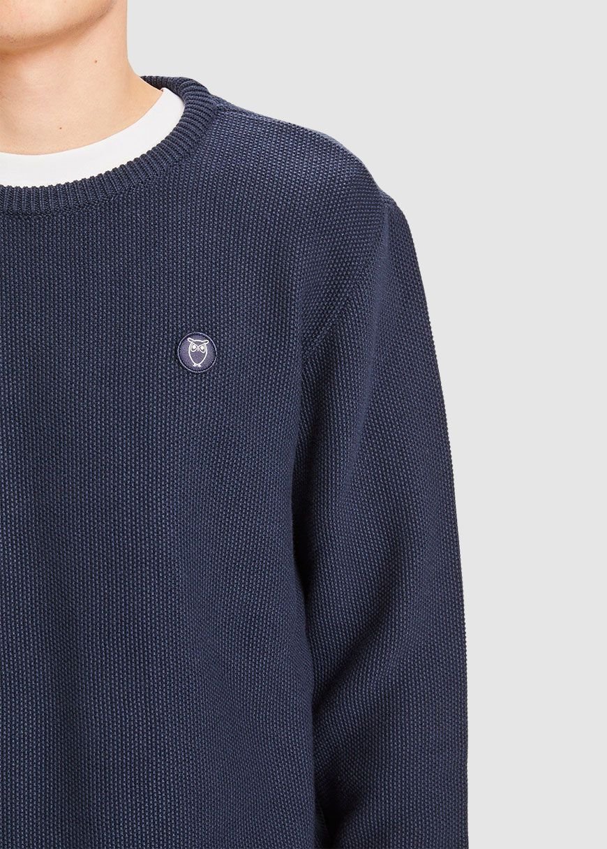 Pique Badge Knit O-Neck