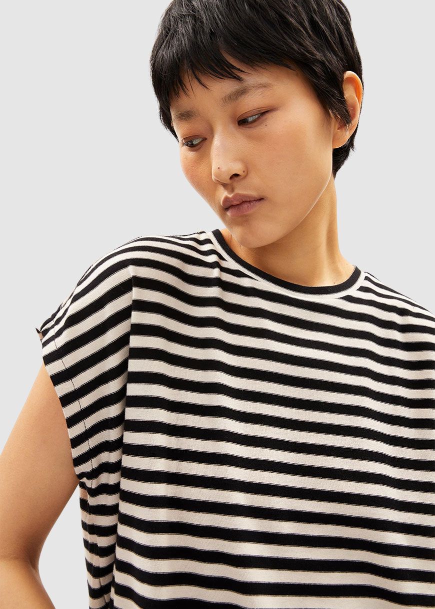 Jaanisa Knitted Stripe